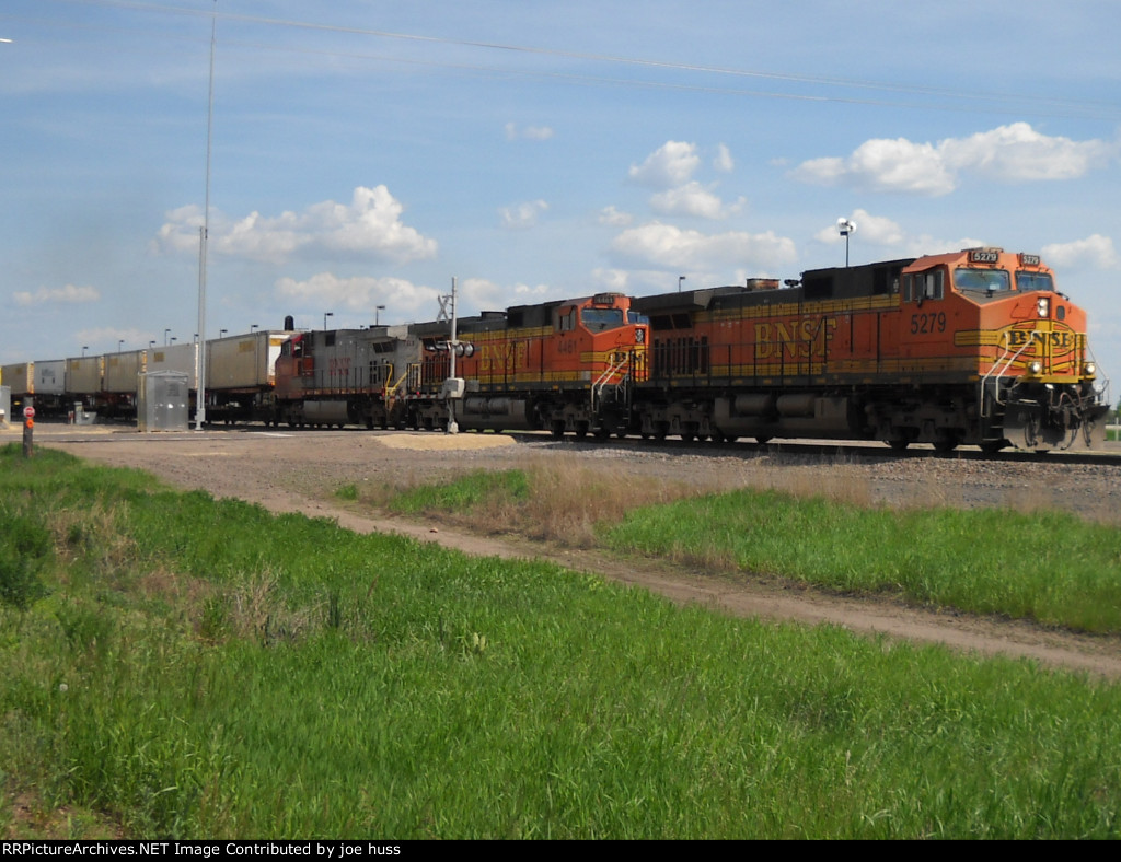 BNSF 5279 West